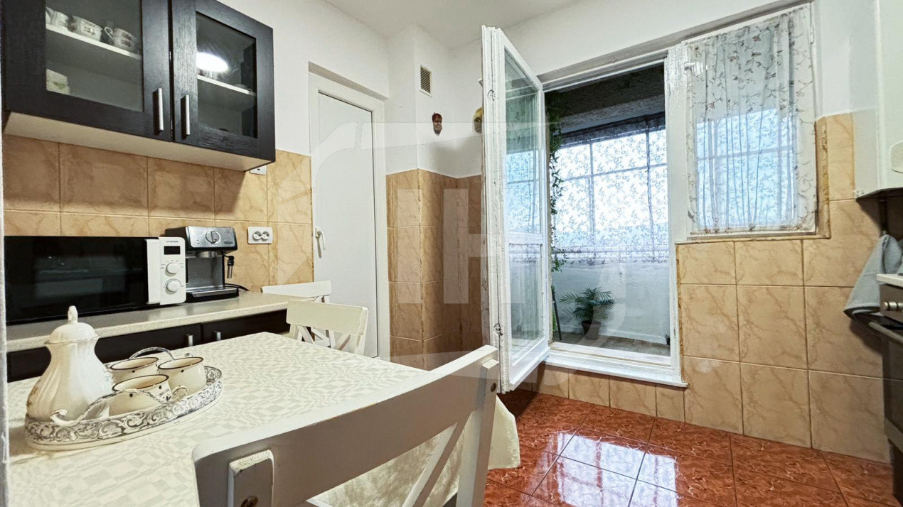 Apartament 4 camere, etaj intermediar, cartier Marasti