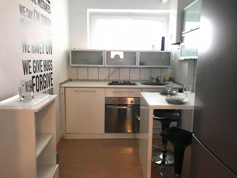 Apartament 2 camere, decomandat, etaj intermediar, cartier Grigorescu