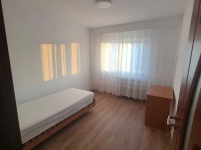 Apartament 3 camere, 2 bai, zona Kaufland Manastur