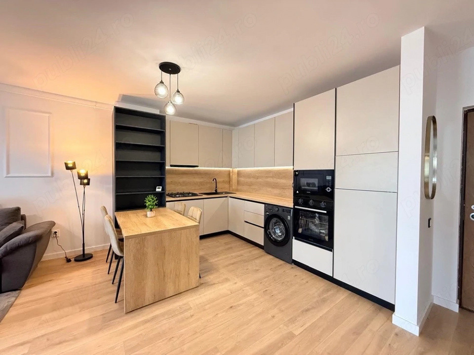 Apartament 2 camere la cheie, parcare subterana, zona Eroilor