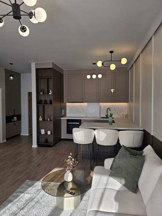 Apartament 2 camere la cheie, parcare subterana, zona Eroilor