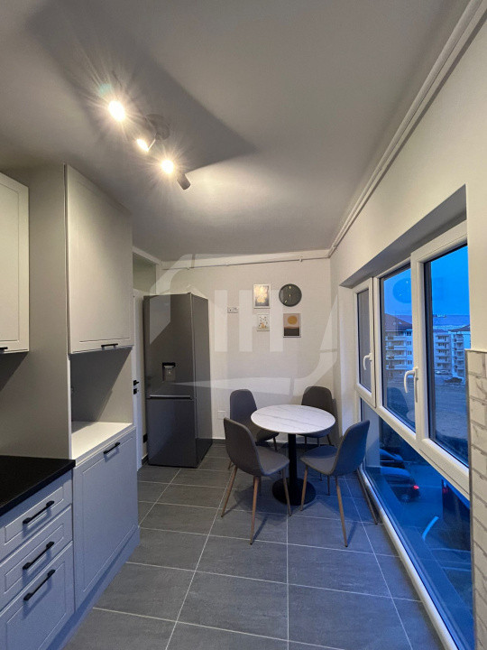 Apartament 3 camere, 2 bai, parcare subterana, la cheie!