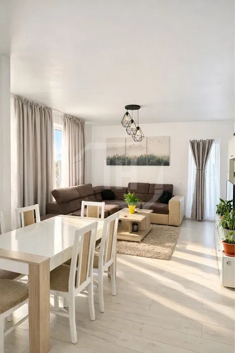 Apartament 2 camere, terasa, parcare, zona Omnia