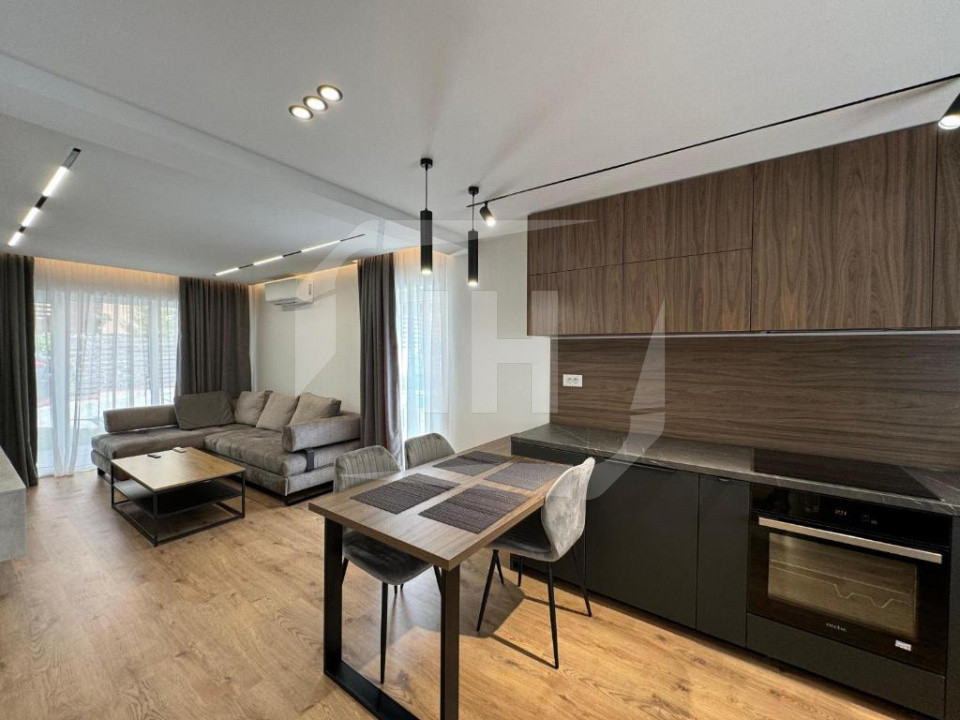 Apartament 2 camere si curte proprie in zona Sub Cetate/Poligon