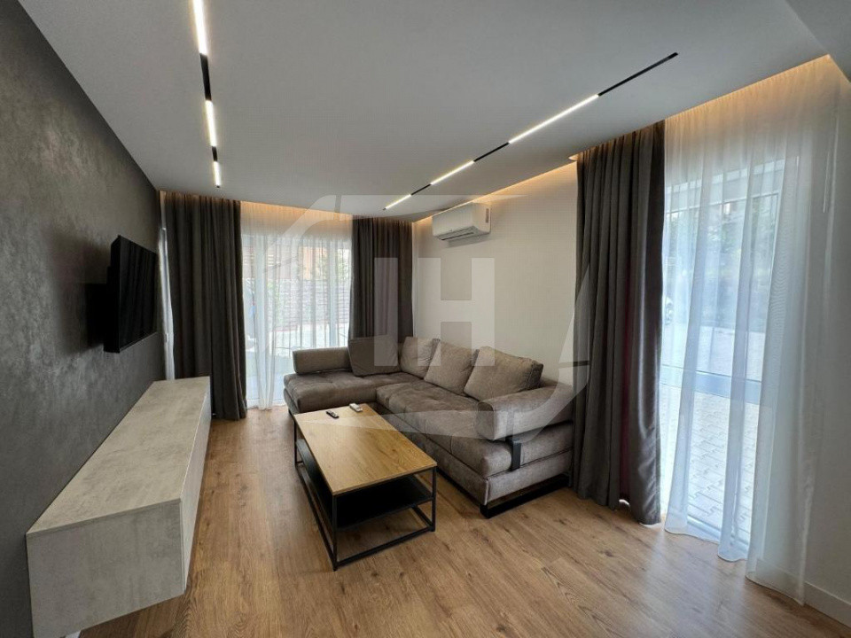 Apartament 2 camere si curte proprie in zona Sub Cetate/Poligon