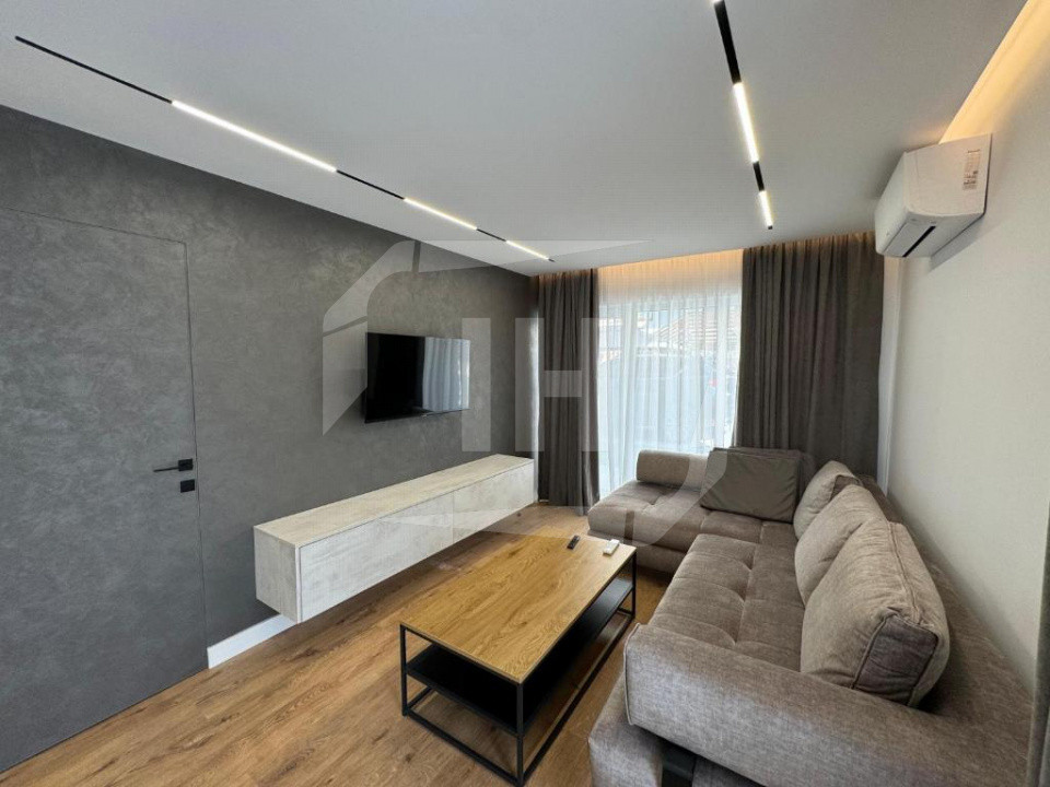Apartament 2 camere si curte proprie in zona Sub Cetate/Poligon