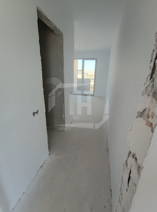 Apartament 4 camere,  intermediar, parcare, zona Leroy Merlin, Intre Lacuri