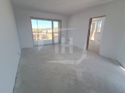 Apartament 3 camere,  intermediar, parcare, zona Leroy Merlin, Intre Lacuri