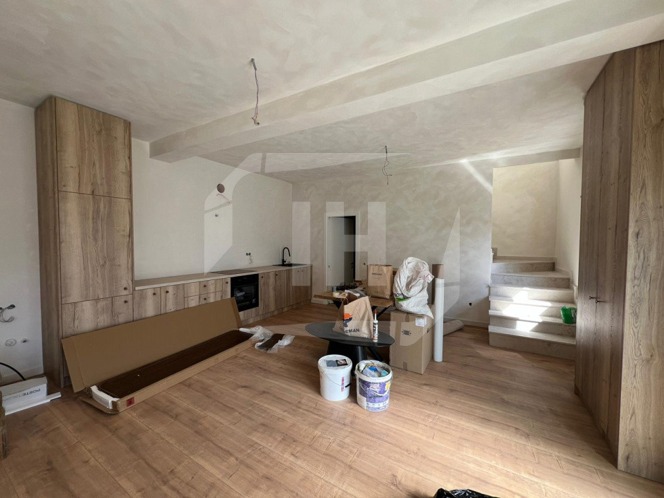 Casa 3 camere I prima inchiriere I  cu parcare I zona Garii
