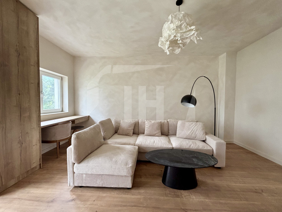 Casa 3 camere I prima inchiriere I  cu parcare I zona Garii