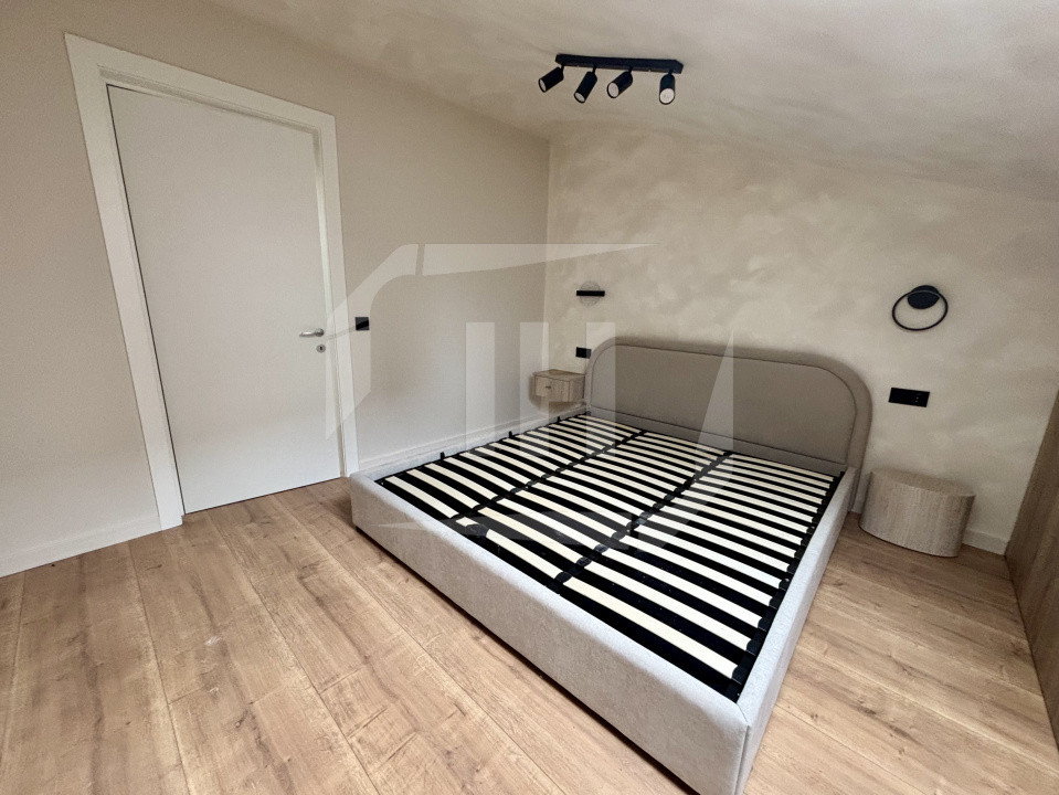 Casa 3 camere I prima inchiriere I  cu parcare I zona Garii