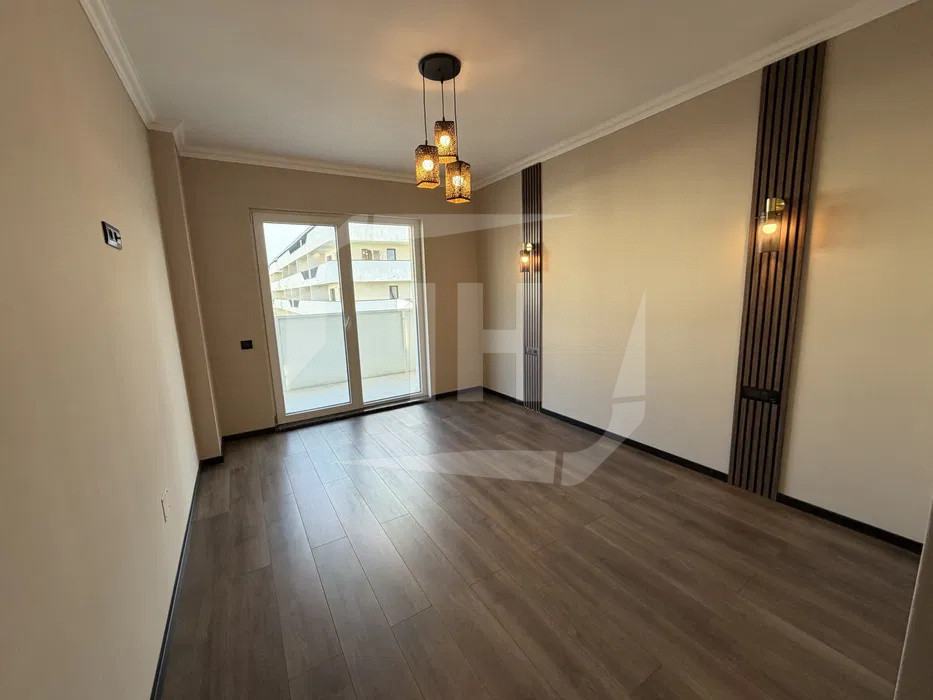Apartament 3 camere plus terasa, parcare subterana pe Eroilor