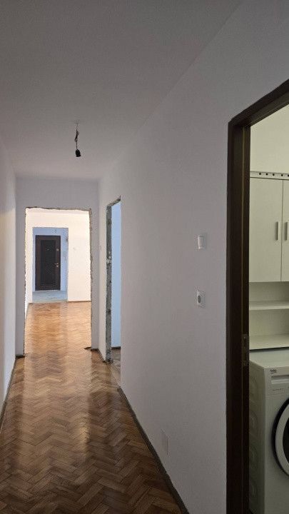 Apartament 3 camere, etaj 2, zona Calea Floresti