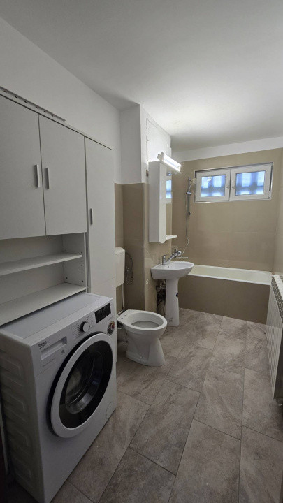 Apartament 3 camere, etaj 2, zona Calea Floresti