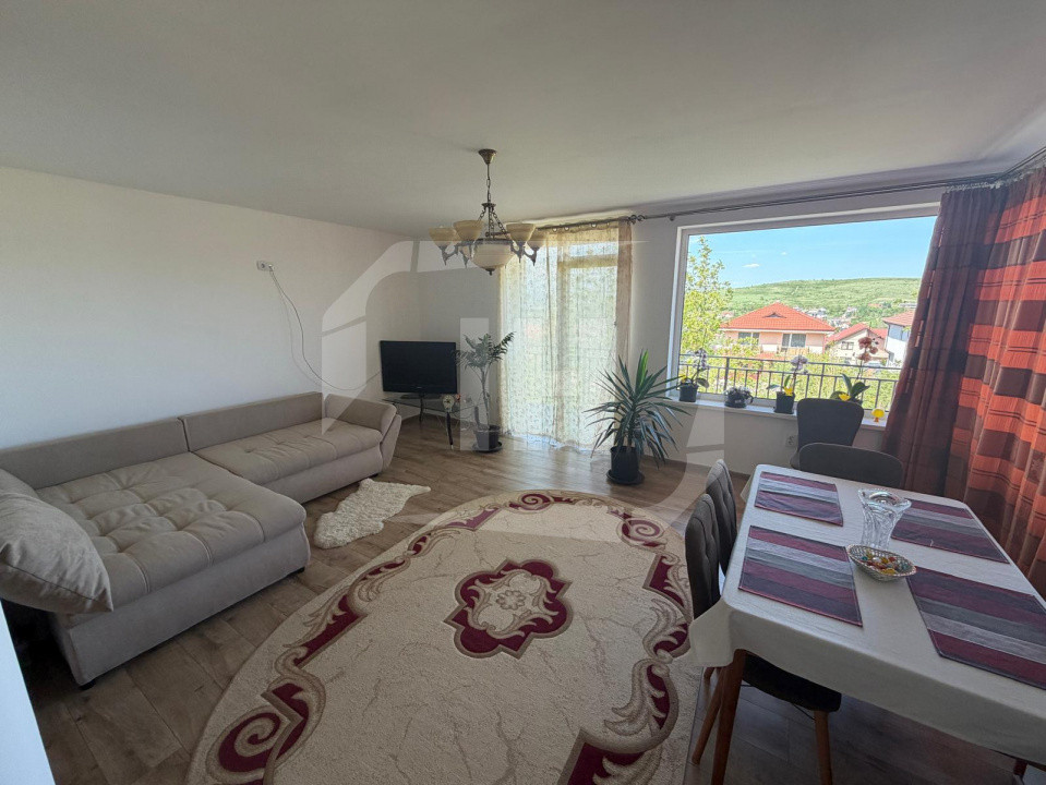 Casa individuala, 701 mp teren, garaj, in Borhanci