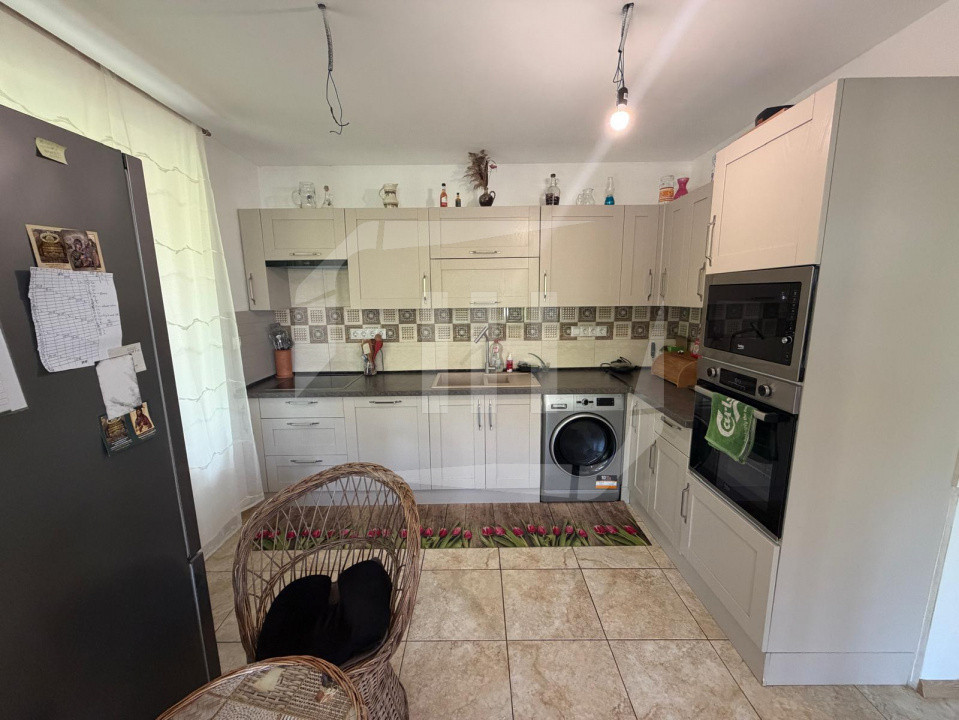 Casa individuala, 701 mp teren, garaj, in Borhanci