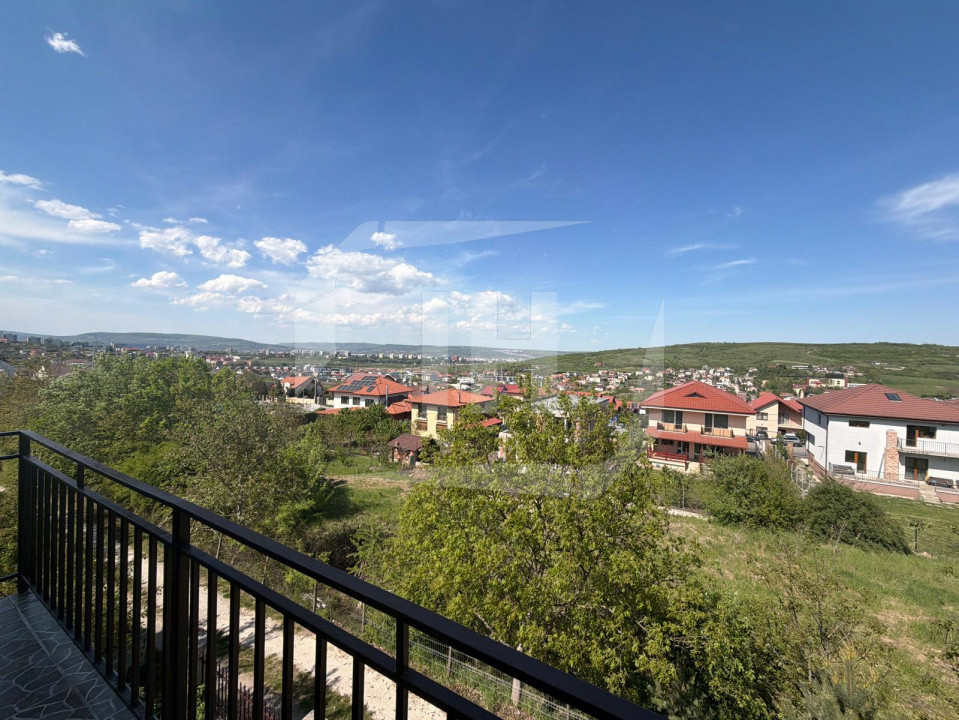 Casa individuala, 701 mp teren, garaj, in Borhanci
