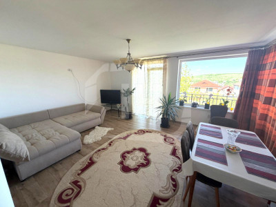 Casa individuala, 701 mp teren, garaj, in Borhanci