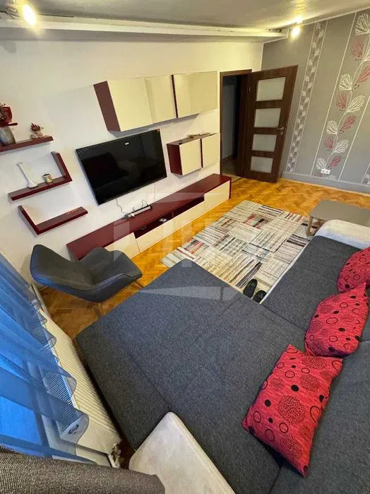 Apartament 3 camere I 2 bai I decomandat I cu parcare I Plopilor