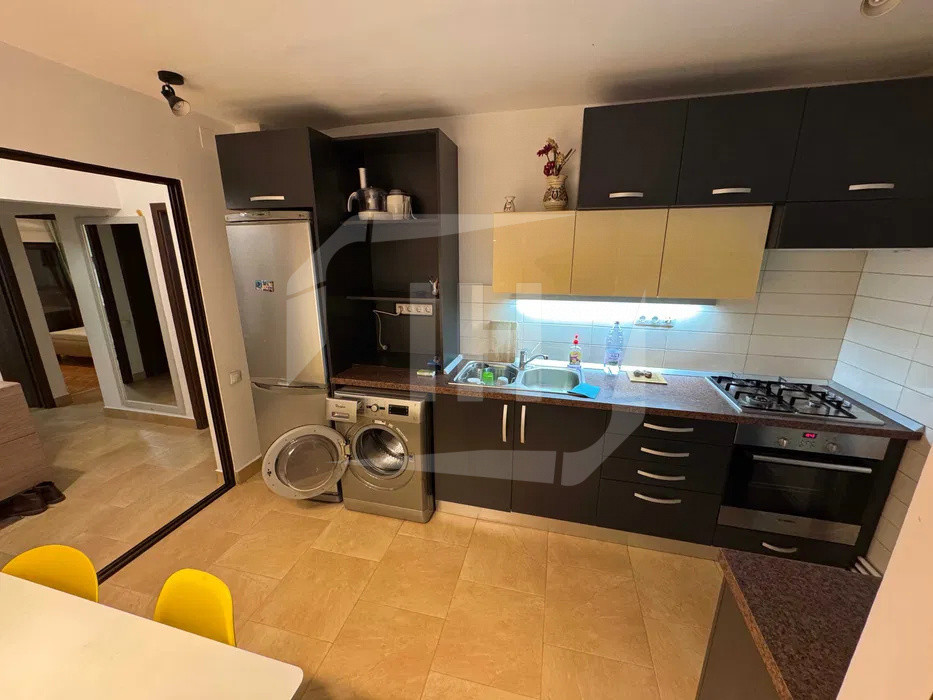 Apartament 3 camere I 2 bai I decomandat I cu parcare I Plopilor