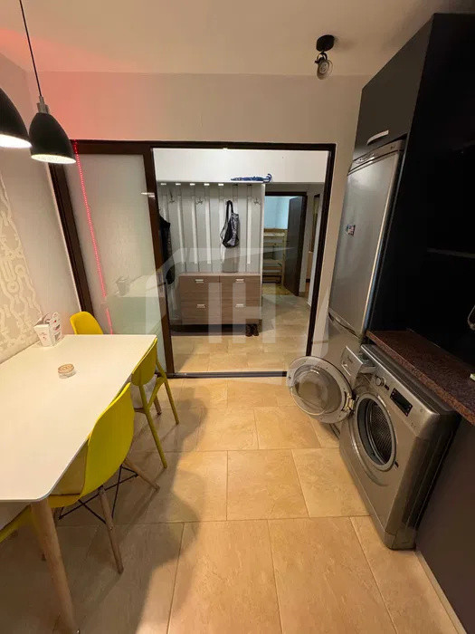 Apartament 3 camere I 2 bai I decomandat I cu parcare I Plopilor