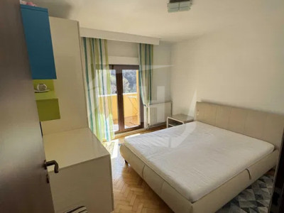 Apartament 3 camere I 2 bai I decomandat I cu parcare I Plopilor