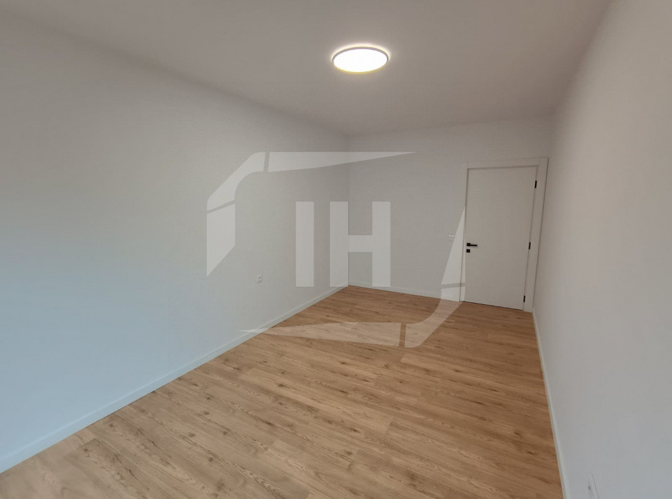 Apartament 2 camere, decomandat, finisat, parcare, constructie finalizata cu CF