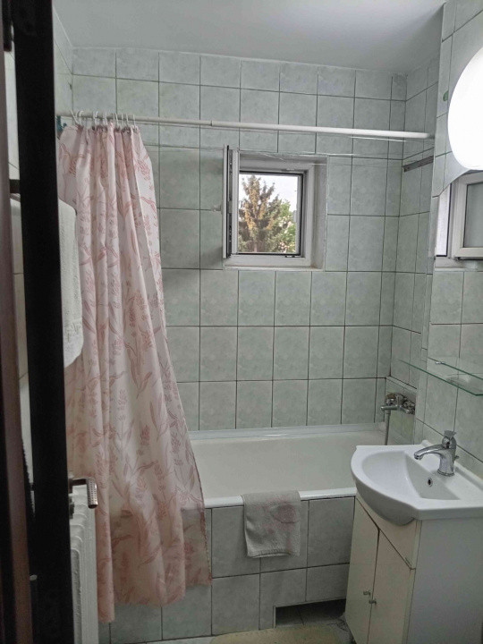 Apartament 3 camere, garaj, zona Grigore Alexandrescu