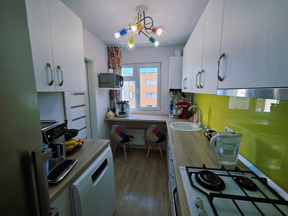Apartament 4 camere, finisat si mobilat, zona Academiei de Muzica