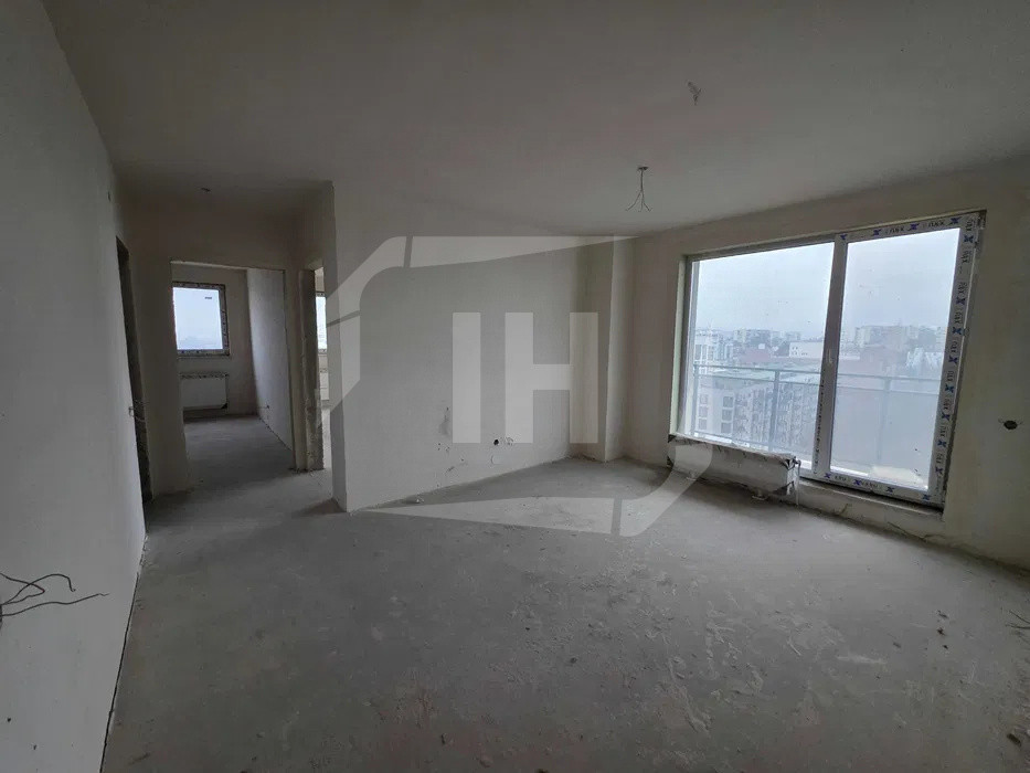 Apartament 3 camere, terasa, bloc nou, CF, zona Iulius Mall