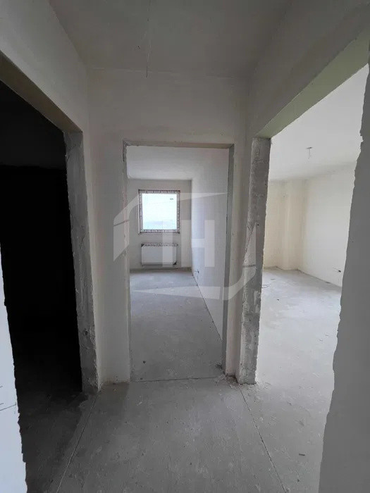 Apartament 3 camere, terasa, bloc nou, CF, zona Iulius Mall