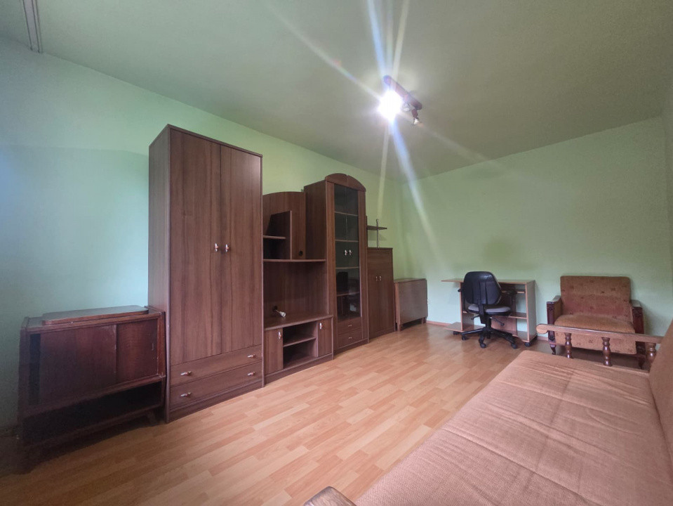 Apartament 2 camere decomandat, etaj 1, cartier Manastur
