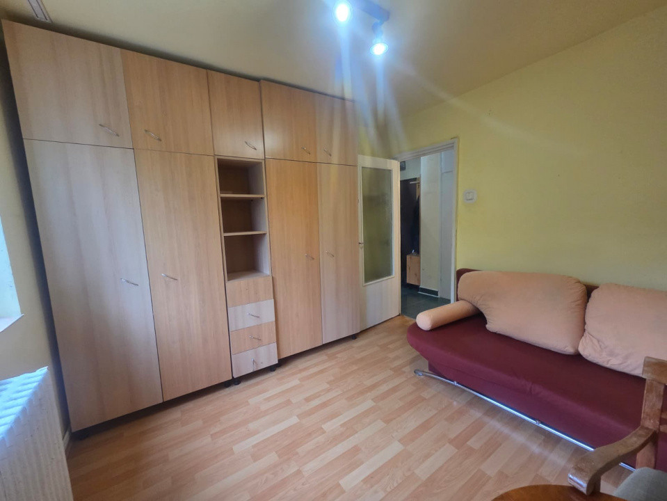 Apartament 2 camere decomandat, etaj 1, cartier Manastur