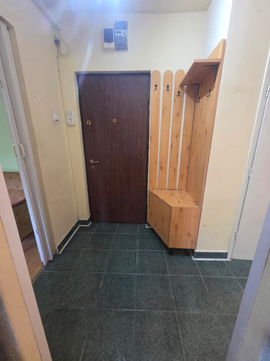 Apartament 2 camere decomandat, etaj 1, cartier Manastur