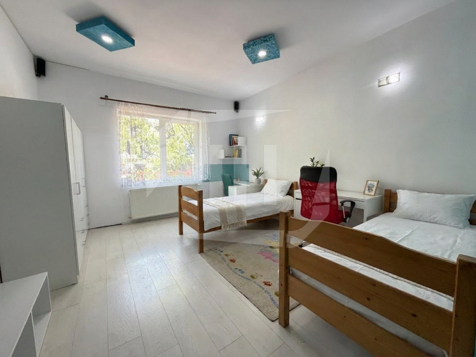 Casa individuala, 4 camere, garaj, zona Parcului Cetatuie