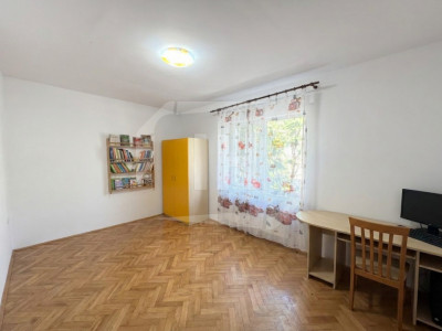 Casa individuala, 4 camere, garaj, zona Parcului Cetatuie