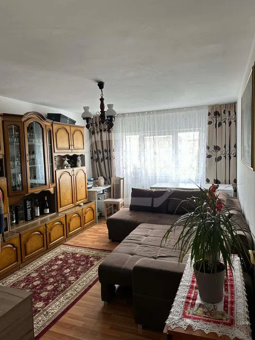 Apartament 2 camere, decomandat, etaj 3, cartier Marasti!