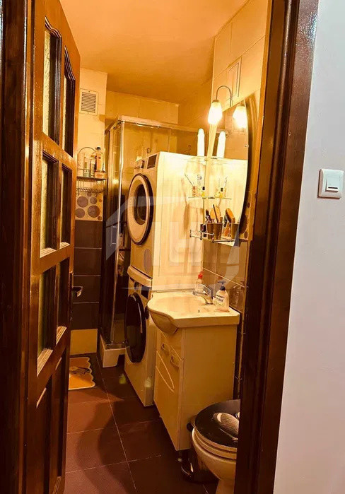 Apartament 1 camera, decomandat, zona Nicolae Titulescu