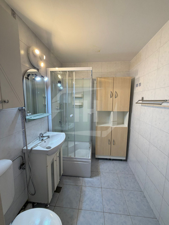 Apartament 2 camere, decomandat, etaj 1, zona Nicolae TItulescu