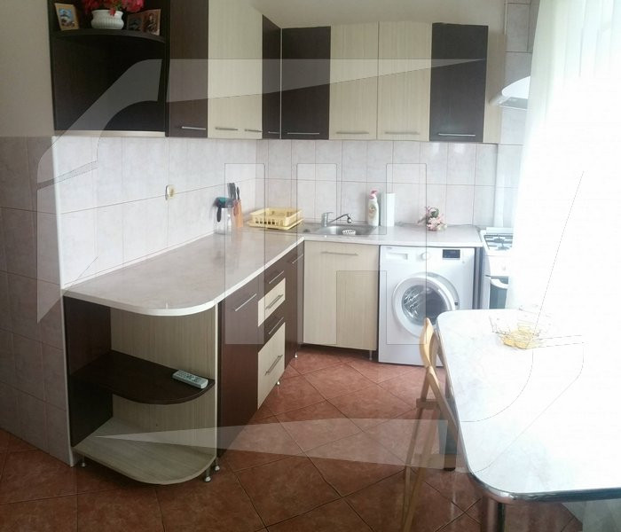 Apartament 2 camere, decomandat, intermediar, zona Iulius Mall