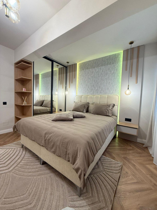 Apartament 3 camere cu 2 bai, parcare, zona Terra 