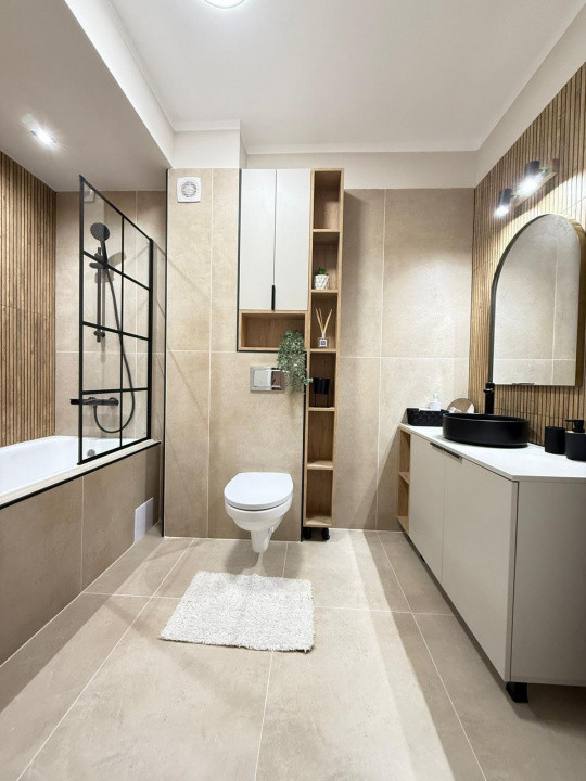 Apartament 3 camere cu 2 bai, parcare, zona Terra 