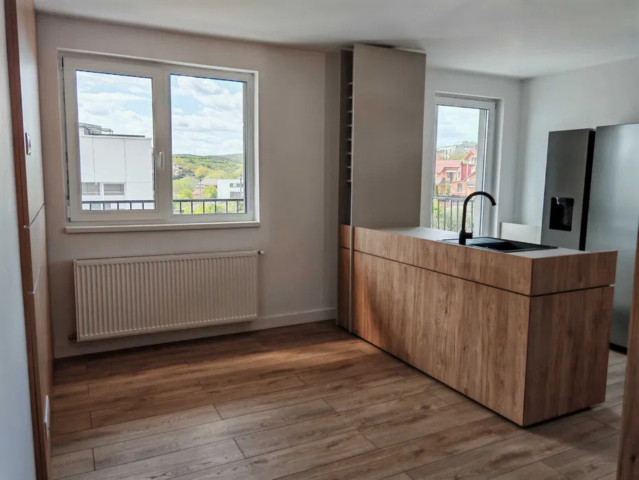 Apartament 2 camere decomandat, parcare subterana, zona Lidl