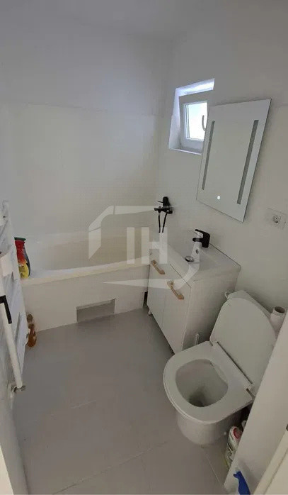 Apartament 2 camere, decomandat, etaj 1, in Gheorgheni