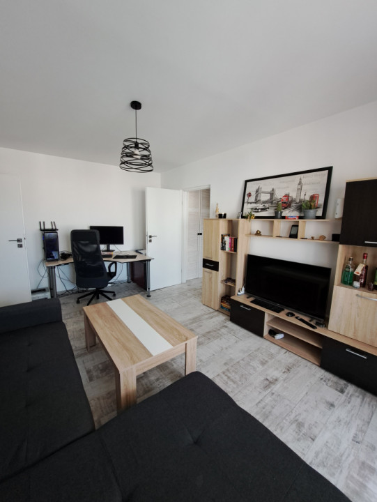 Apartament 2 camere la cheie, zona Big Center