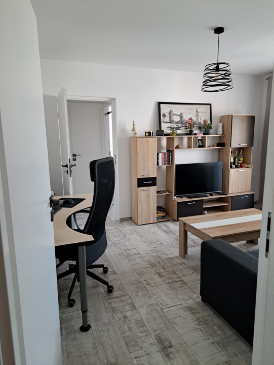 Apartament 2 camere la cheie, zona Big Center
