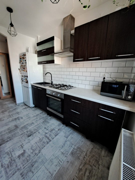 Apartament 2 camere la cheie, zona Big Center