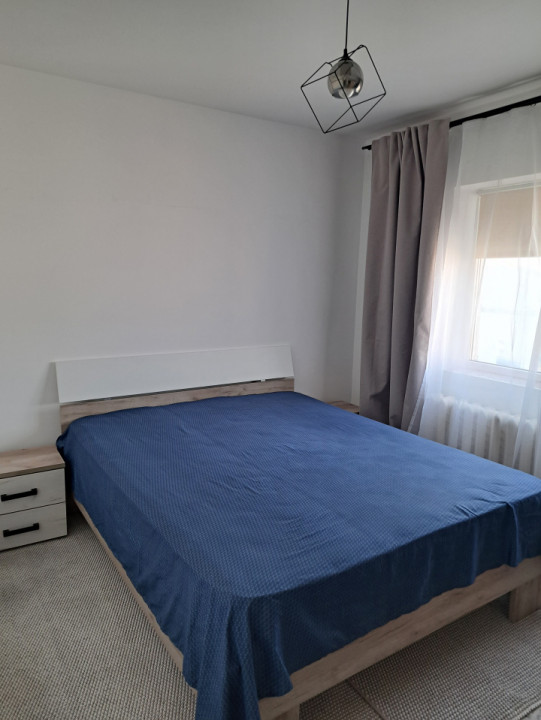 Apartament 2 camere la cheie, zona Big Center