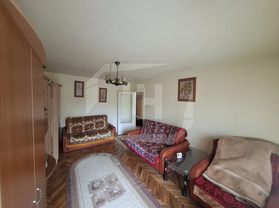 Apartament 2 camere, decomandat, etaj intermediar,  Marasti