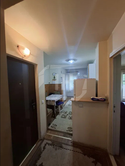 Apartament 2 camere, decomandat, etaj intermediar,  Marasti